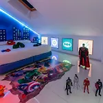 Del Juguete Hotel 4*