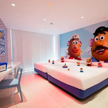 Del Juguete Hotel