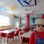 Del Juguete Hotel