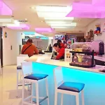 Hotel Del Juguete 4*