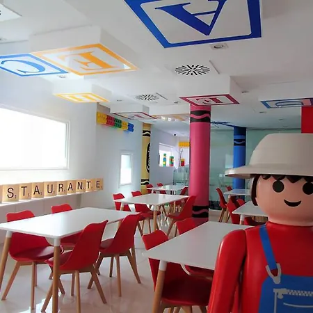 Del Juguete Hotel