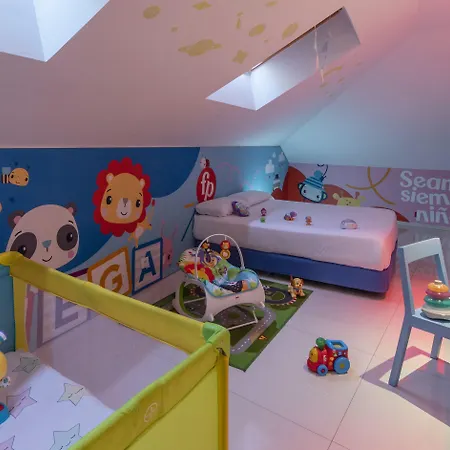 Hotel Del Juguete Ibi